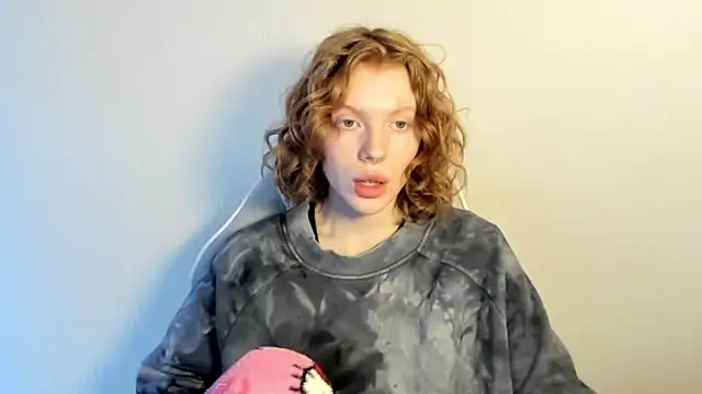 Snapshot of StellaDavis chatting on December 19, 8:54 am StellaDavis online show from December 19, 8:54 am