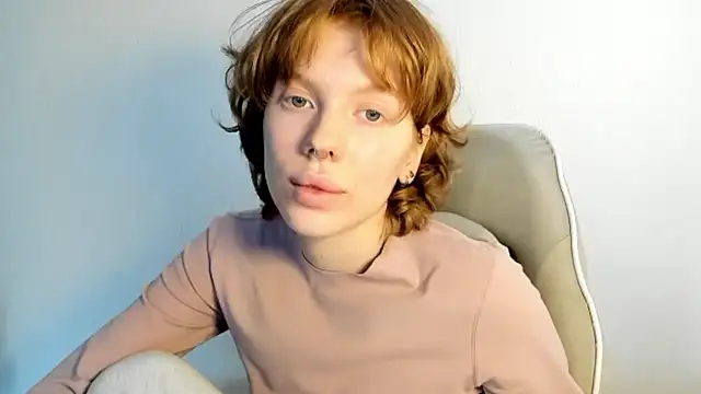 Snapshot of StellaDavis chatting on January 19, 9:35 am StellaDavis online show from January 19, 9:35 am