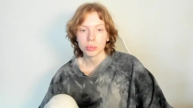 Snapshot of StellaDavis chatting on February 24, 9:40 am StellaDavis online show from February 24, 9:40 am