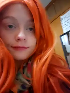 AriellaTaylor online show from December 6, 2:02 am