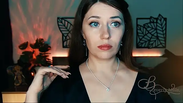 Snapshot of MissBeverlyMills chatting on January 25, 6:13 pm MissBeverlyMills online show from January 25, 6:13 pm