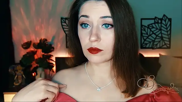 Snapshot of MissBeverlyMills chatting on February 2, 6:10 pm MissBeverlyMills online show from February 2, 6:10 pm