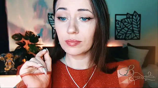 Snapshot of MissBeverlyMills chatting on February 16, 6:43 am MissBeverlyMills online show from February 16, 6:43 am