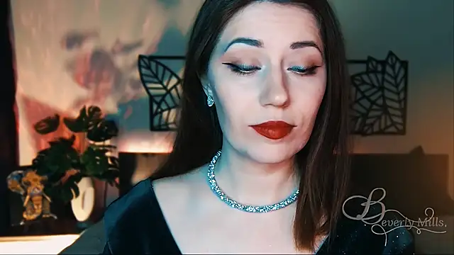 Snapshot of MissBeverlyMills chatting on February 22, 8:53 pm MissBeverlyMills online show from February 22, 8:53 pm