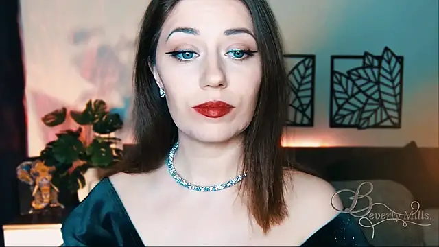 Snapshot of MissBeverlyMills chatting on February 23, 10:06 am MissBeverlyMills online show from February 23, 10:06 am