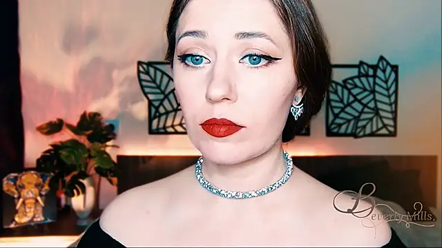 Snapshot of MissBeverlyMills chatting on February 26, 6:43 pm MissBeverlyMills online show from February 26, 6:43 pm