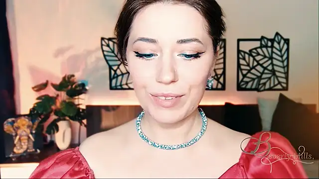 Snapshot of MissBeverlyMills chatting on March 5, 9:16 am MissBeverlyMills online show from March 5, 9:16 am