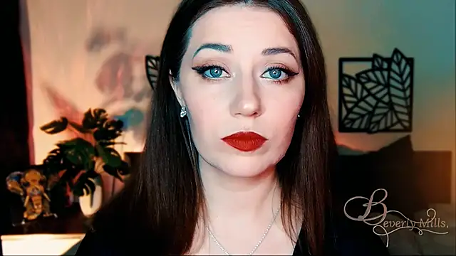 Snapshot of MissBeverlyMills chatting on March 6, 2:40 pm MissBeverlyMills online show from March 6, 2:40 pm