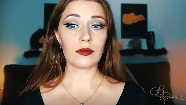 Snapshot of MissBeverlyMills chatting on September 14, 8:13 am MissBeverlyMills online show from September 14, 8:13 am