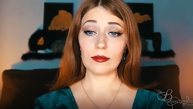 Snapshot of MissBeverlyMills chatting on September 14, 8:19 pm MissBeverlyMills online show from September 14, 8:19 pm