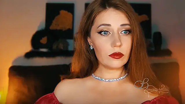 Snapshot of MissBeverlyMills chatting on September 21, 7:37 pm MissBeverlyMills online show from September 21, 7:37 pm