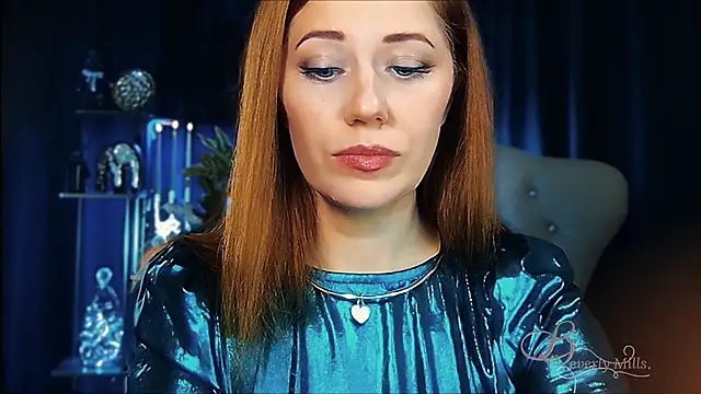 MissBeverlyMills online show from April 24, 4:37 am