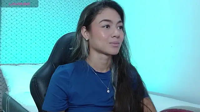 Snapshot of hantonella_ chatting on July 6, 1:19 pm hantonella online show from July 6, 1:19 pm