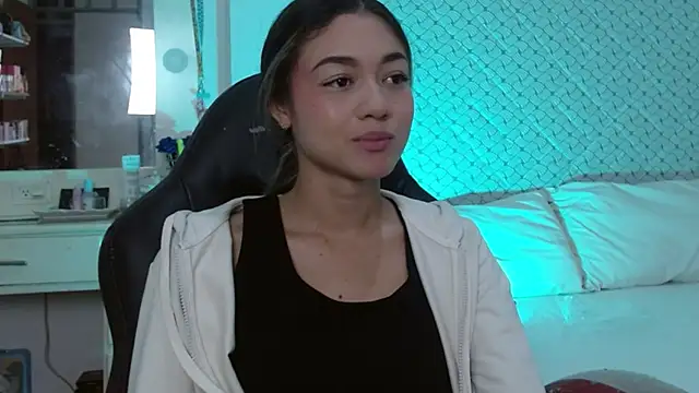 Snapshot of hantonella_ chatting on July 23, 2:59 pm hantonella online show from July 23, 2:59 pm