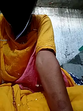 Snapshot of Anushka_Ji chatting on March 6, 7:14 am Anushka Ji online show from March 6, 7:14 am