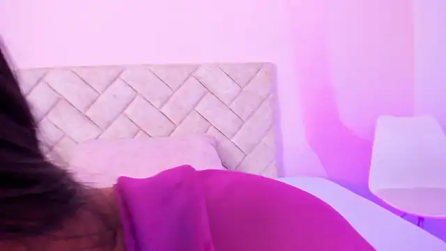 Snapshot of krishaa_ chatting on March 18, 4:04 pm krishaa online show from March 18, 4:04 pm