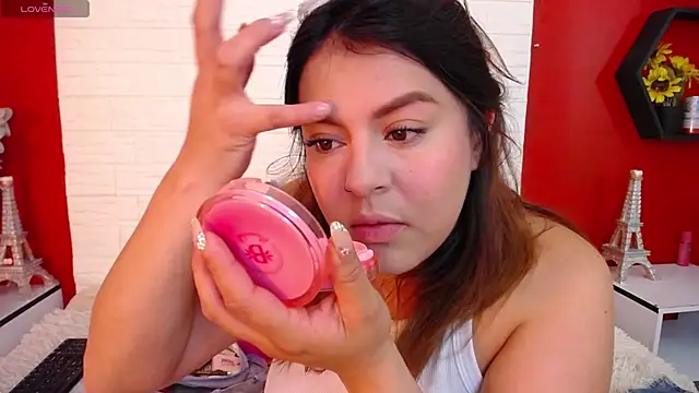 Snapshot of _poison_sweet chatting on November 6, 6:09 pm poison sweet online show from November 6, 6:09 pm