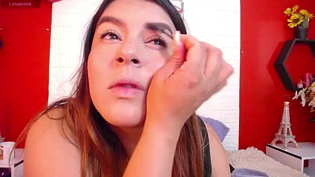 Snapshot of _poison_sweet chatting on December 4, 7:00 pm poison sweet online show from December 4, 7:00 pm