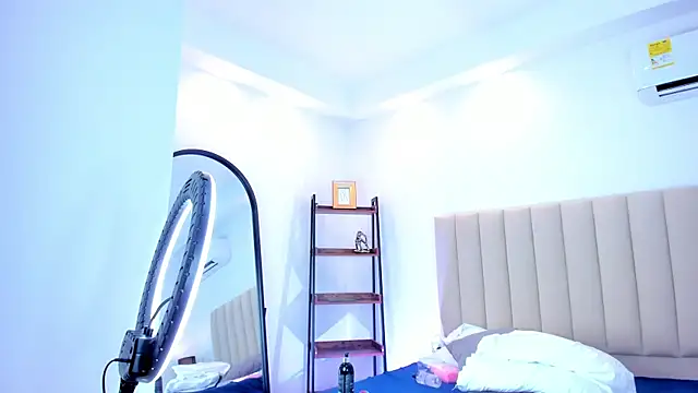 LindaRey  online show from January 19, 4:14 pm