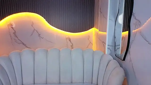 victoria castillo b online show from February 5, 7:51 pm