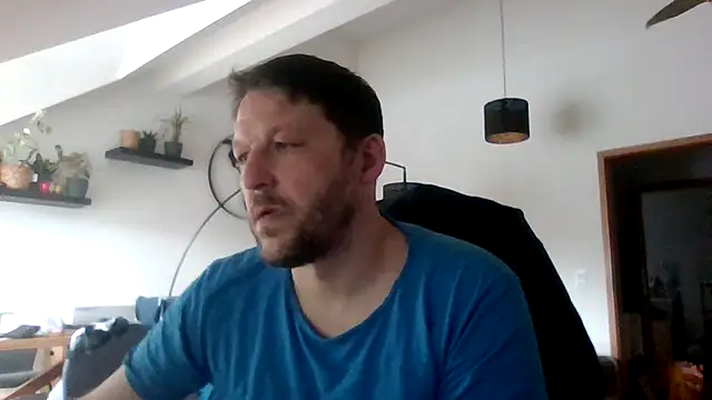 BennyLommy online show from February 7, 1:37 pm