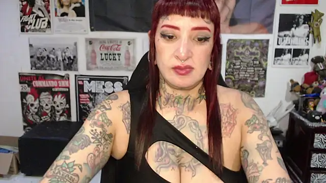 Snapshot of Rollyderolandia666 chatting on May 29, 10:30 pm Rollyderolandia666 online show from May 29, 10:30 pm