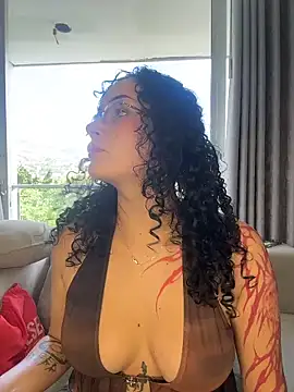 Electra doll  online show from January 7, 3:25 pm