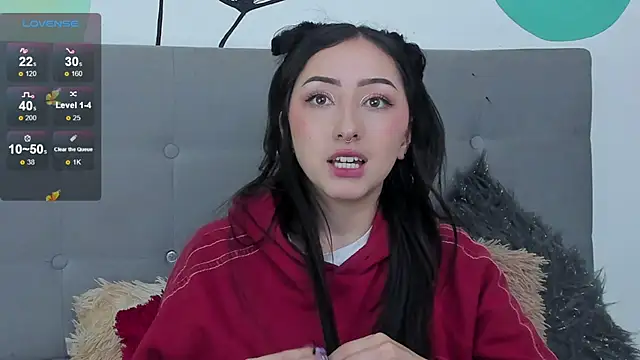 Snapshot of v1cky_ chatting on December 2, 9:39 pm v1cky  online show from December 2, 9:39 pm