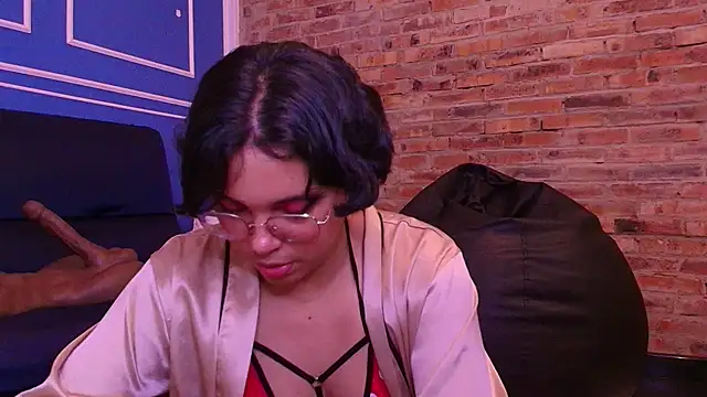 Emmapark  online show from December 16, 7:41 pm