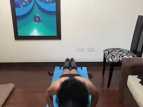 littlelatinhunter online show from November 21, 11:42 am