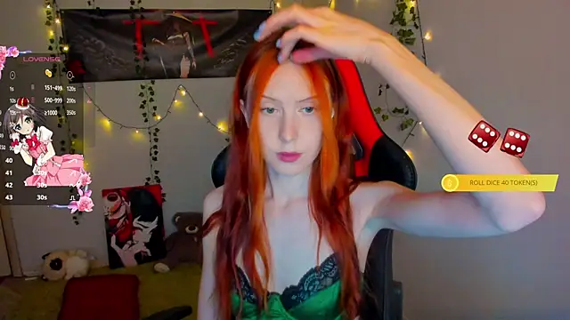 Snapshot of FruttiTatti chatting on May 25, 6:03 pm FruttiTatti online show from May 25, 6:03 pm