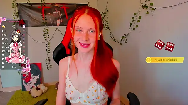 Snapshot of FruttiTatti chatting on July 11, 8:39 am FruttiTatti online show from July 11, 8:39 am