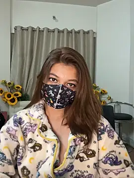 Snapshot of Jen_jennyy1 chatting on March 10, 9:07 pm Jen jennyy1 online show from March 10, 9:07 pm