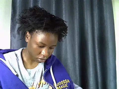 Snapshot of Novah_ chatting on July 9, 2:04 am Novah online show from July 9, 2:04 am