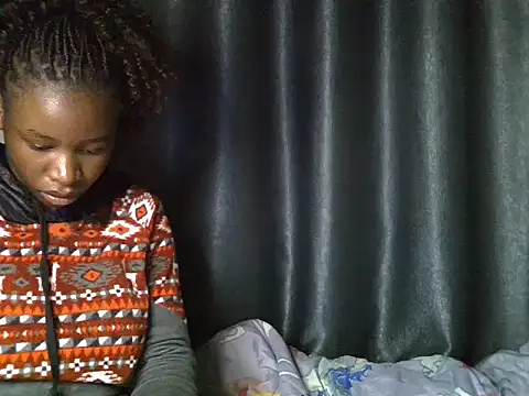 Snapshot of Novah_ chatting on July 16, 12:49 am Novah online show from July 16, 12:49 am