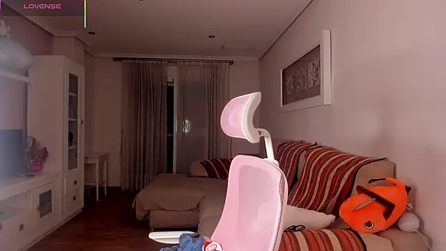 bella apont online show from November 5, 10:43 pm