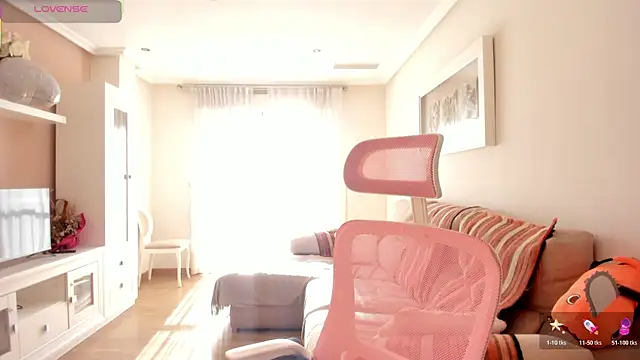 bella apont online show from November 27, 10:06 am