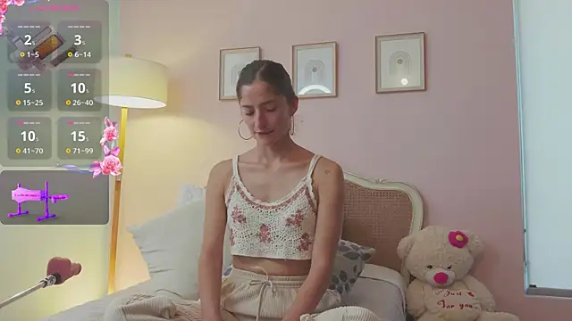 KittyAna online show from February 15, 7:50 pm