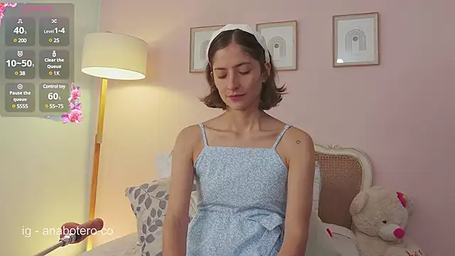 KittyAna online show from March 14, 7:44 pm