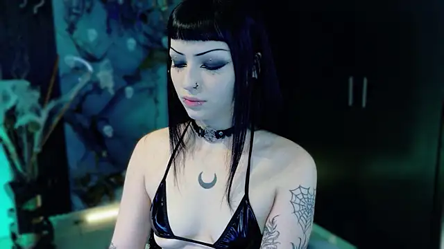 Snapshot of Madison_Jackson chatting on November 14, 9:02 pm Madison Jackson online show from November 14, 9:02 pm