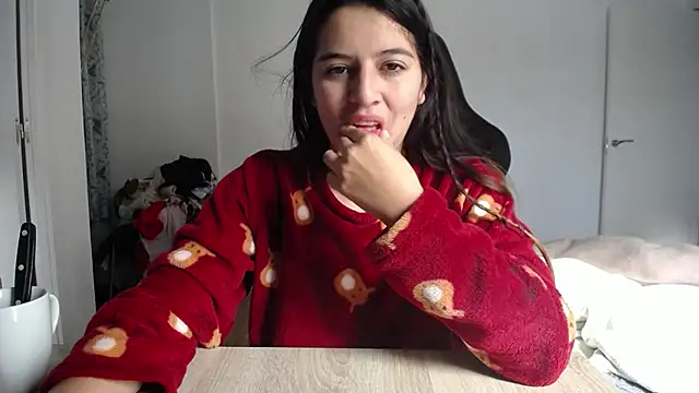 Contantin helena online show from December 5, 10:24 am