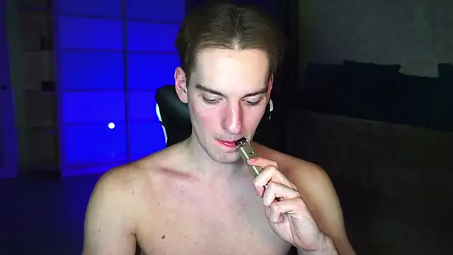 Litmate online show from February 27, 10:10 pm