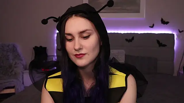 Snapshot of Erotic_Synth_Goddess chatting on October 25, 5:08 pm Erotic Synth Goddess online show from October 25, 5:08 pm