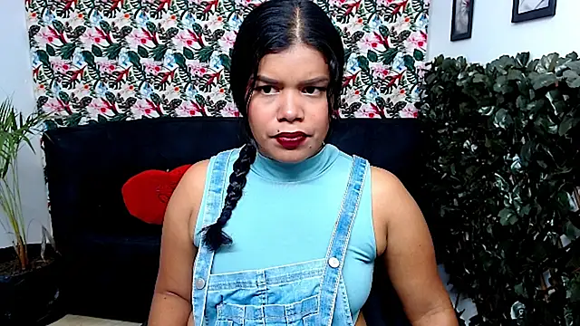 Snapshot of Wendy_Hot_ chatting on January 29, 4:05 am Wendy Hot online show from January 29, 4:05 am