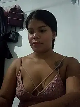 Snapshot of Wendy_Hot_ chatting on February 9, 4:14 am Wendy Hot online show from February 9, 4:14 am