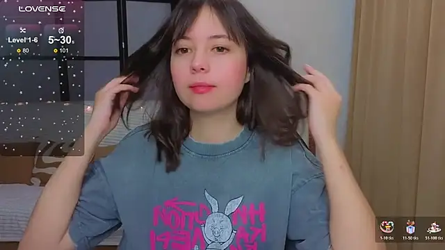 Lina Brownie online show from December 15, 3:22 am