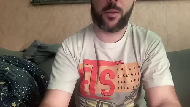 Snapshot of RedDante89 chatting on January 20, 11:02 am RedDante89 online show from January 20, 11:02 am