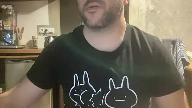 Snapshot of RedDante89 chatting on February 28, 5:19 am RedDante89 online show from February 28, 5:19 am