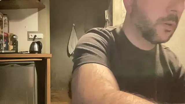 Snapshot of RedDante89 chatting on May 21, 4:30 am RedDante89 online show from May 21, 4:30 am