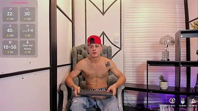 JuniorMorris  online show from October 8, 8:39 pm